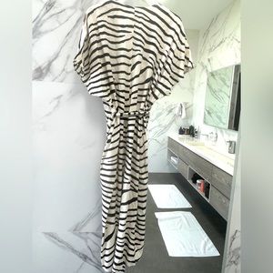 Cotton Summer flattering dress easily fits XL and XXL